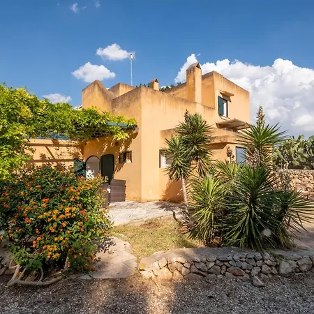 فيلة La Quiete Della Campagna *